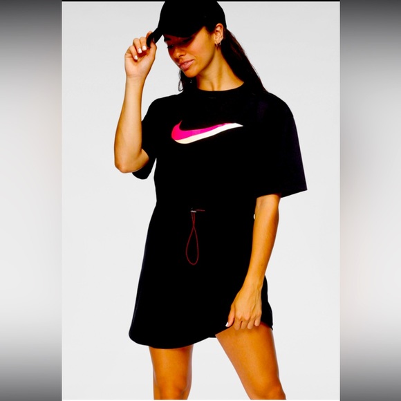 NWT Nike Women's Black Drawstring T-shirt Logo Size XS Dress - Picture 1 of 3